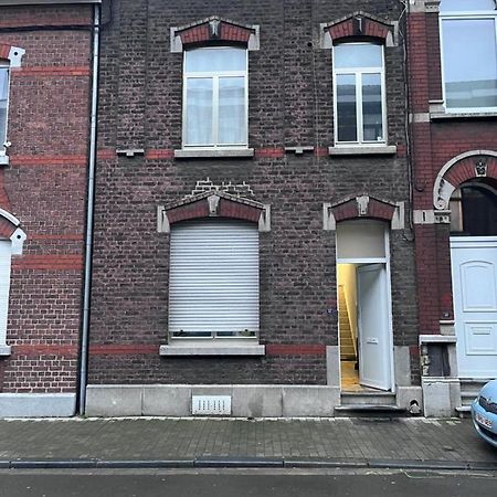 Grande Maison Avec Plusieurs Chambres A Louer Liege Bagian luar foto
