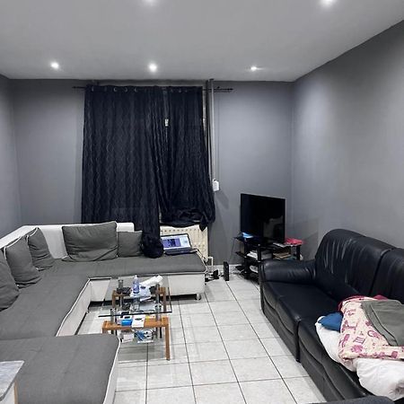 Grande Maison Avec Plusieurs Chambres A Louer Liege Bagian luar foto