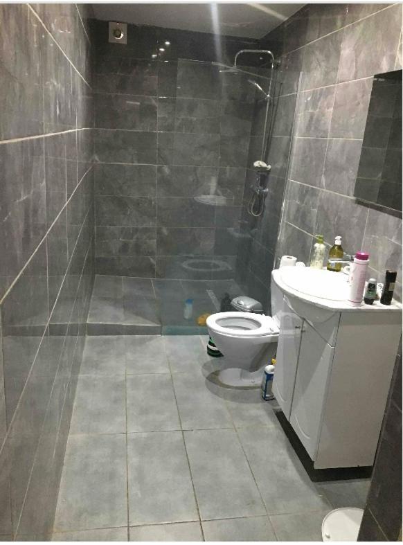 Grande Maison Avec Plusieurs Chambres A Louer Liege Bagian luar foto