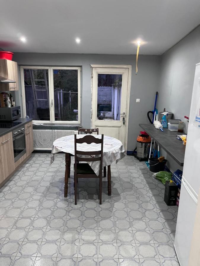 Grande Maison Avec Plusieurs Chambres A Louer Liege Bagian luar foto