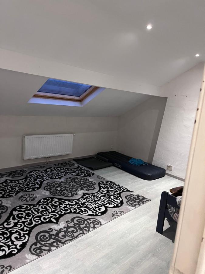 Grande Maison Avec Plusieurs Chambres A Louer Liege Bagian luar foto
